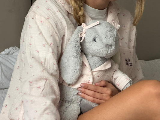 Плюшено зайче Dear Sisters,